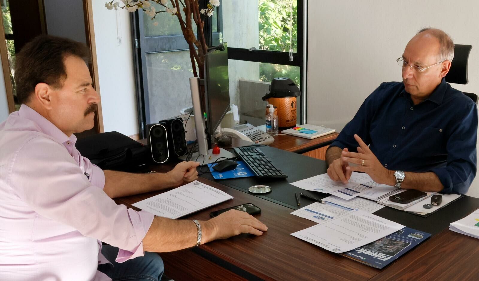 Imagem de compartilhamento para o artigo Prefeito João Carlos Krug busca melhorias para estradas estaduais de Chapadão do Sul e região da MS Todo dia